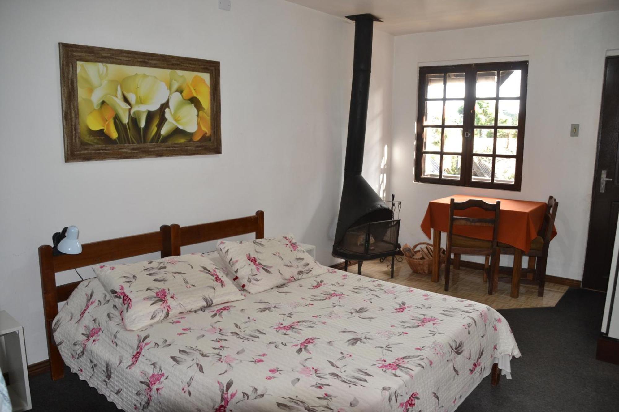 Hotel Pousada Dos Pinheiros Канела Екстериор снимка