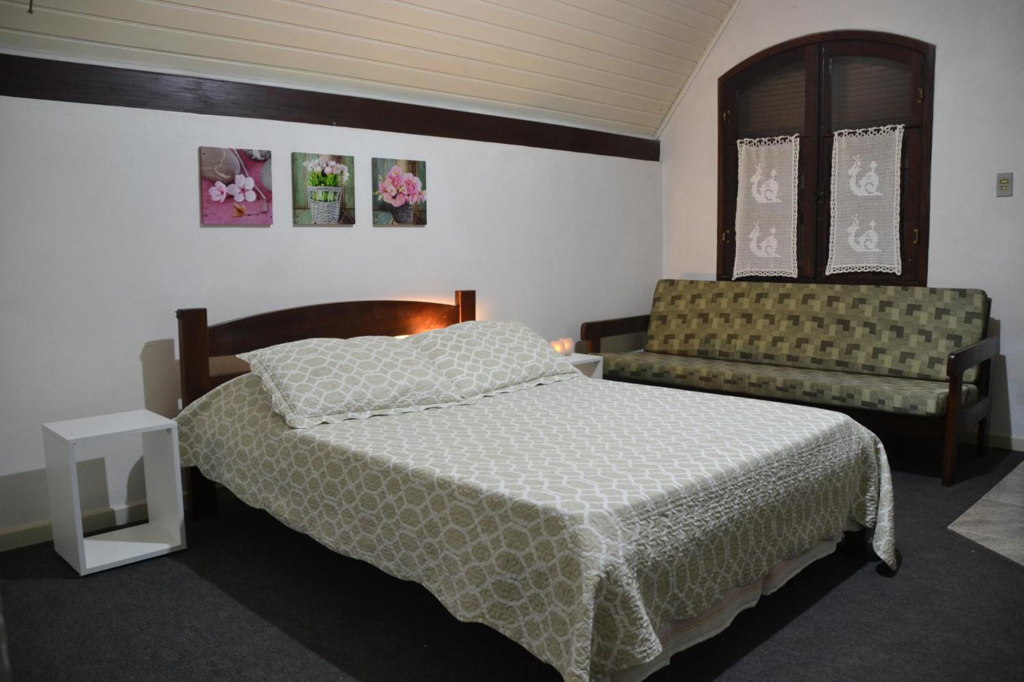 Hotel Pousada Dos Pinheiros Канела Екстериор снимка