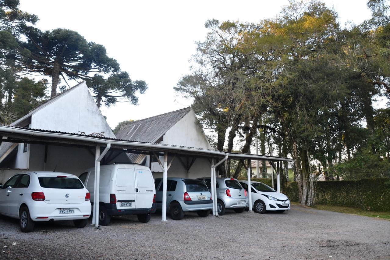 Hotel Pousada Dos Pinheiros Канела Екстериор снимка