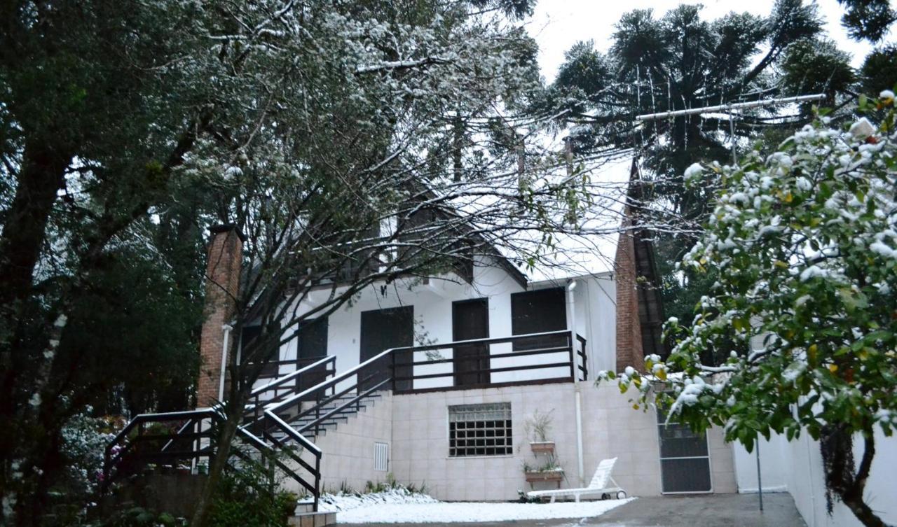 Hotel Pousada Dos Pinheiros Канела Екстериор снимка